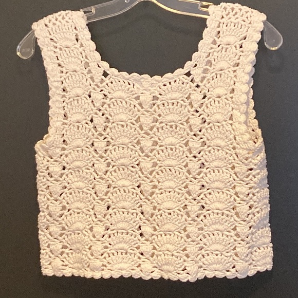 FINE LINE Crochet Button Tank Top - Picture 2 of 4